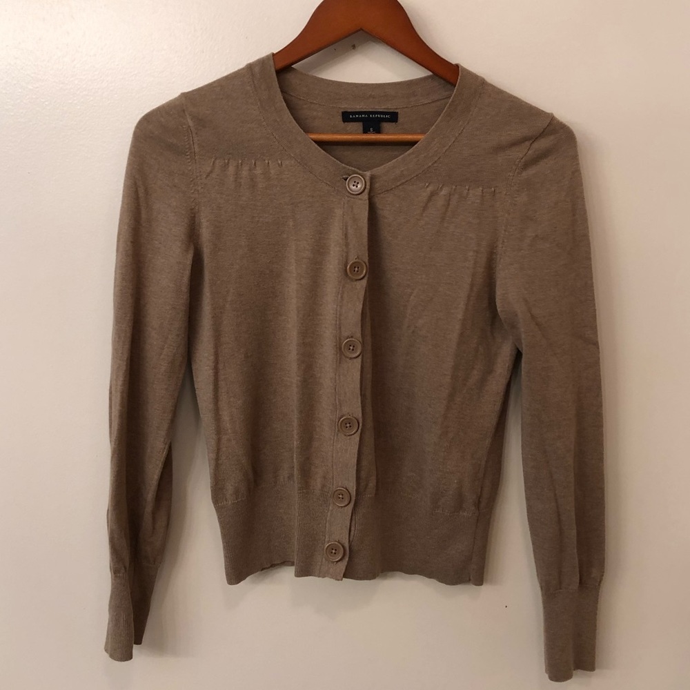 Banana Republic Cardigan - Excellent condition